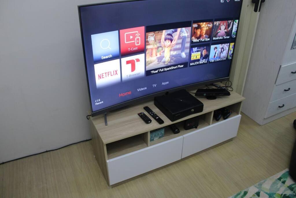 Huge A2J Executive Luxury 1Br Suite Near Abs Cbn, Gma Маніла Екстер'єр фото