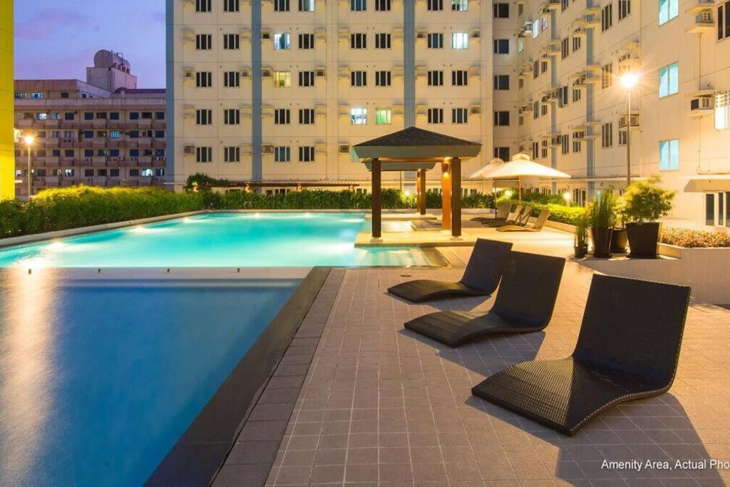 Huge A2J Executive Luxury 1Br Suite Near Abs Cbn, Gma Маніла Екстер'єр фото