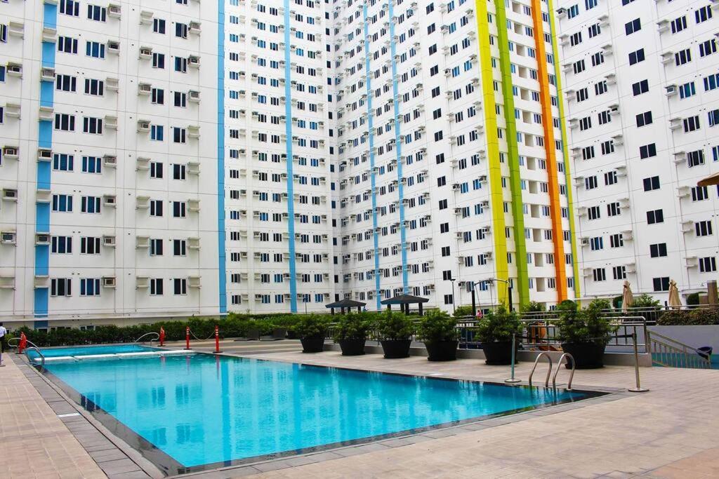 Huge A2J Executive Luxury 1Br Suite Near Abs Cbn, Gma Маніла Екстер'єр фото