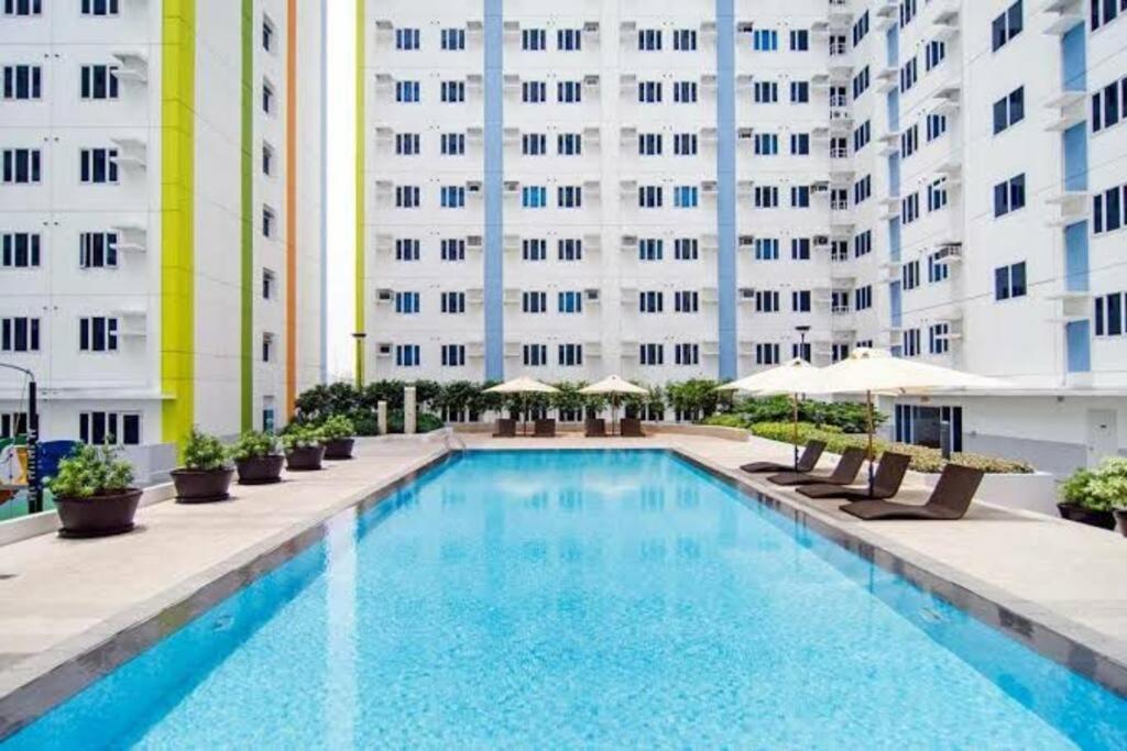 Huge A2J Executive Luxury 1Br Suite Near Abs Cbn, Gma Маніла Екстер'єр фото